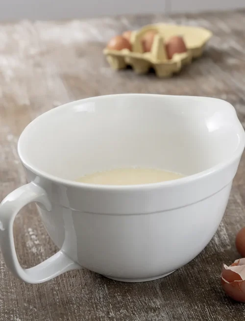 b4.webp Rialto Mixing Bowl with Handle White