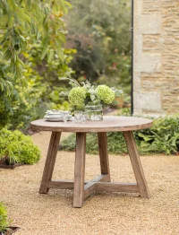 bbb-1.webp Chilford Solid Wood Round Dining Table Natural