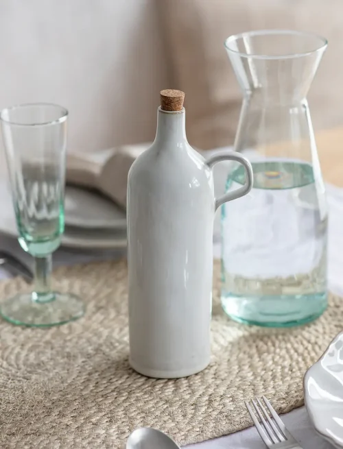 g7.webp Ithaca Oil Bottle White