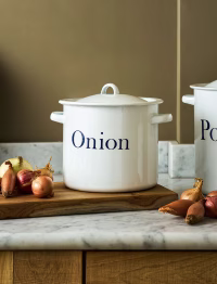 i5.avif Enamel Onion Store White